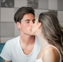 Come si scopre un tradimento online?